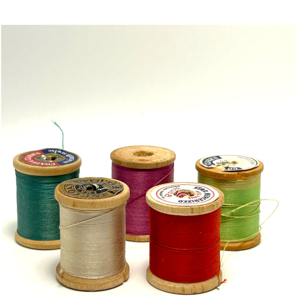 Vintage Thread On Wooden Spools Lot Of 30 - Picture 8 of 11